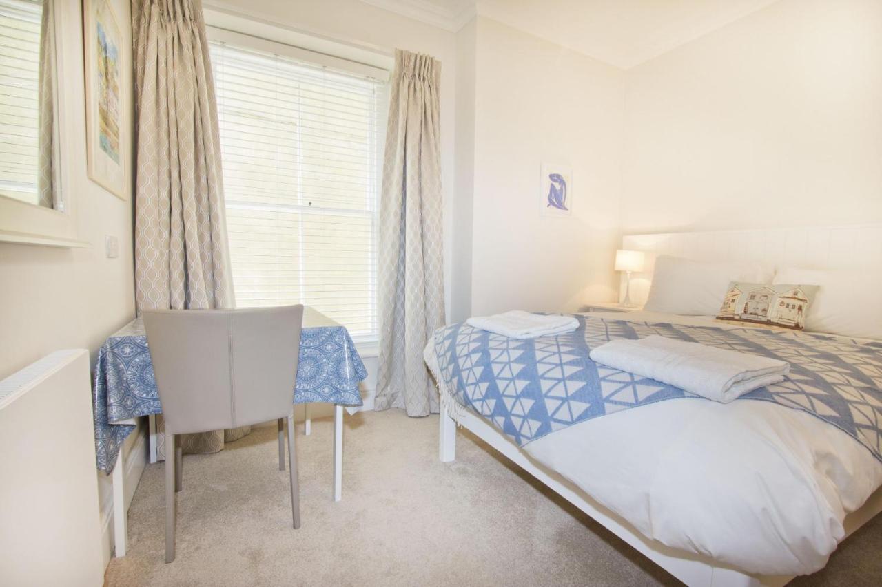 Beautiful Aberdovey Seafront Apartment 2 阿伯蒂费 外观 照片