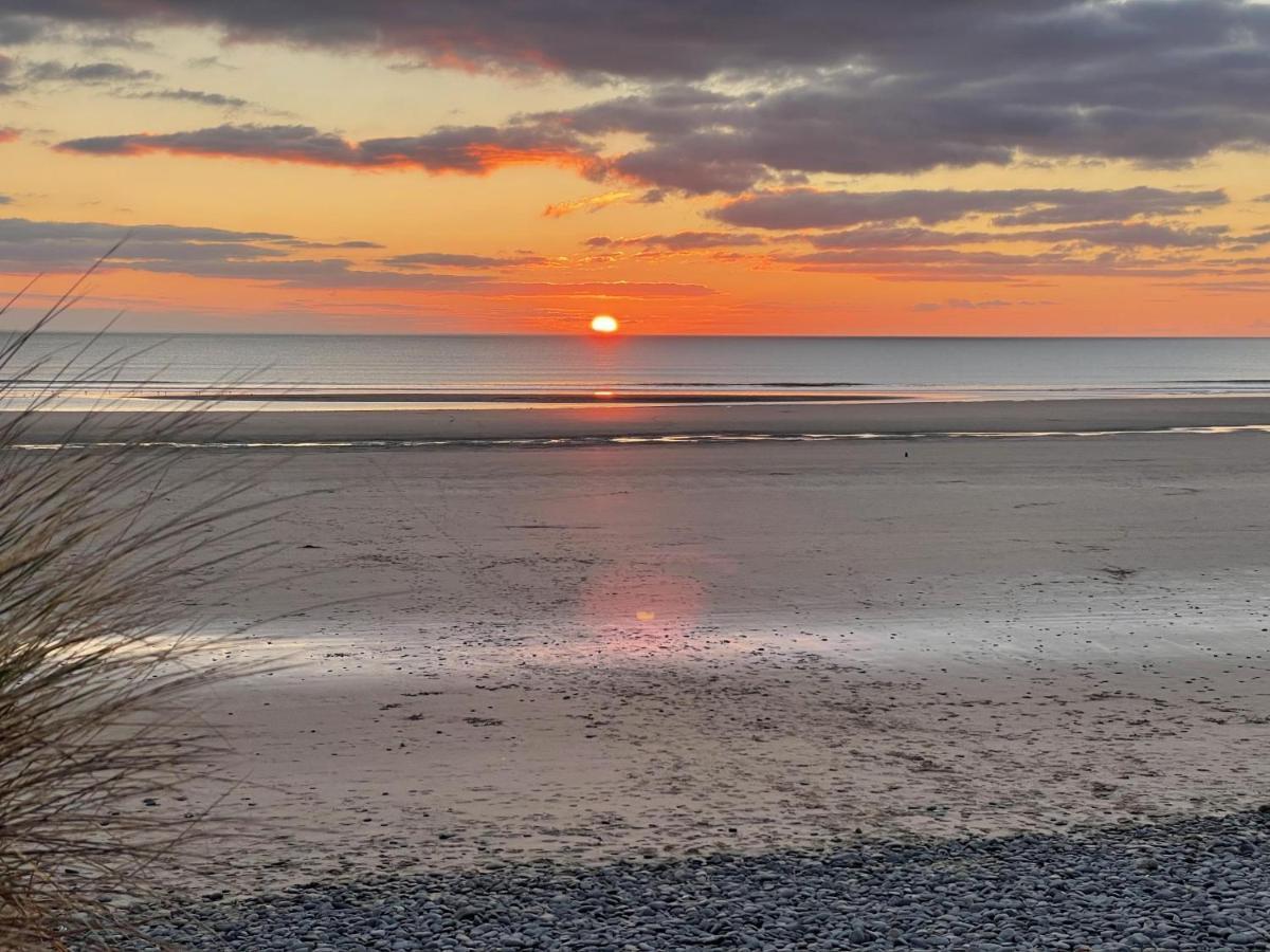 Beautiful Aberdovey Seafront Apartment 2 阿伯蒂费 外观 照片